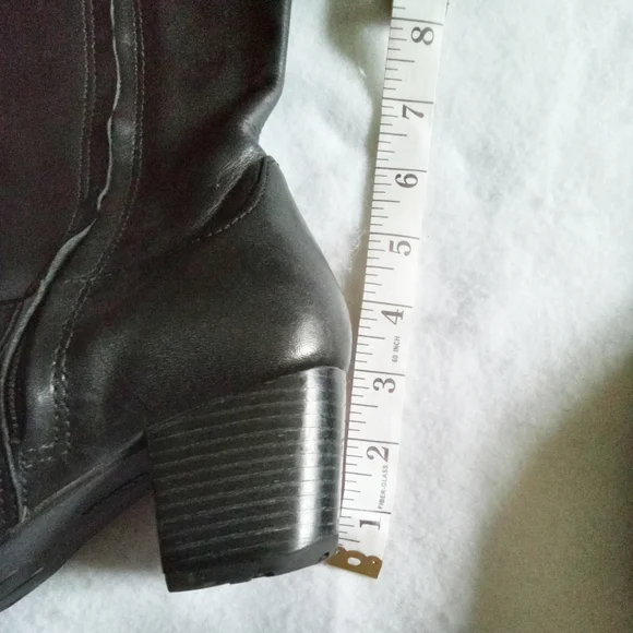 L.L Bean Women's Black Tall Leather Zip Up Heeled Boots - Picture 10 of 12